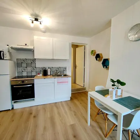 Appartement Paris V - Sejour A Auxerre Extérieur photo